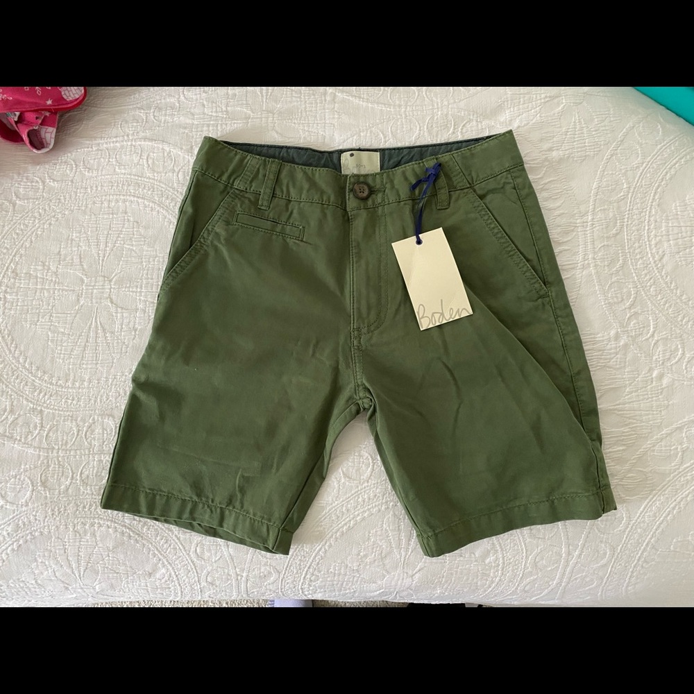 Mini boden green boys shorts